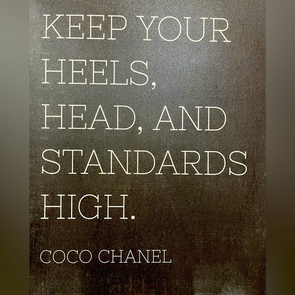 Meet your Posher, Kristen - Picture 1 of 2